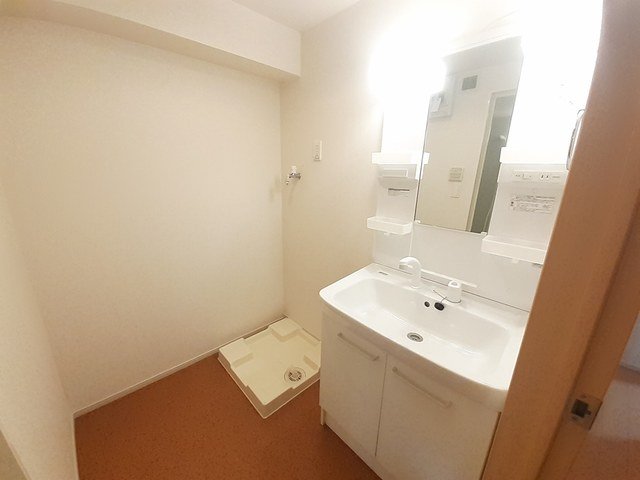 洗面設備　広い洗面スペース