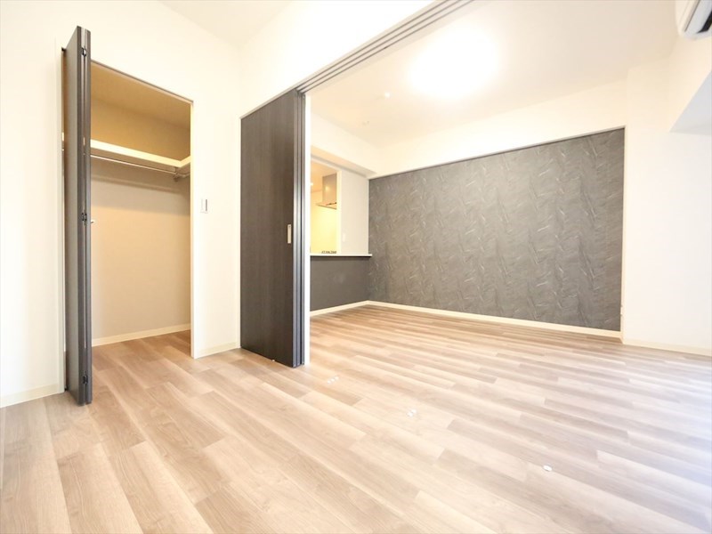 その他部屋・スペース　洋室5.1帖　ウォークインクローゼット付（収納充実してます）