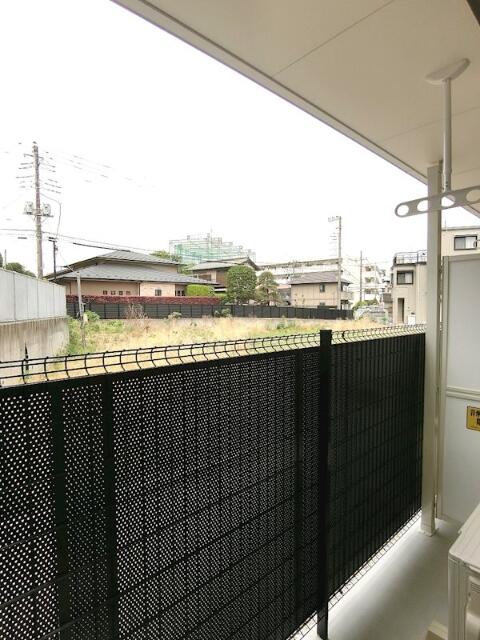 バルコニー　１階はテラス付き