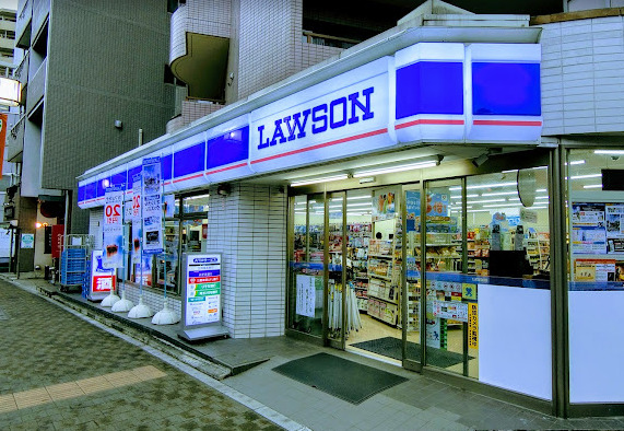 コンビニ　ローソン 円山町店（コンビニ）まで100m