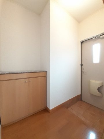 玄関　明るい玄関です