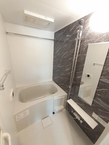 バス・シャワールーム　当社、チルホームのHPもご覧ください(^^)/物件情報多数♪