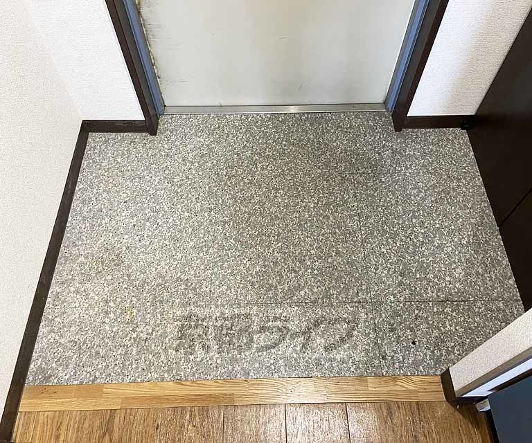 玄関　靴収納付きの玄関