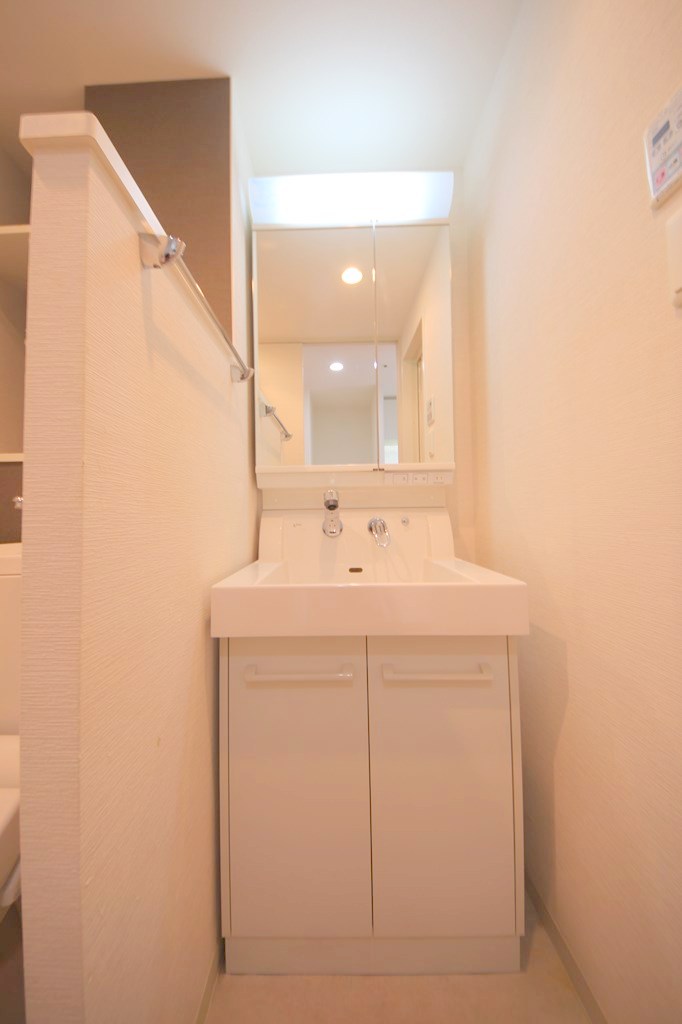 洗面設備　アドバンス東梅田アクシス