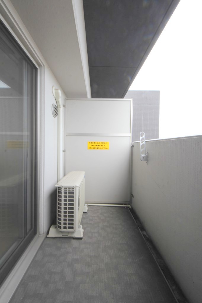 バルコニー　アドバンス東梅田アクシス