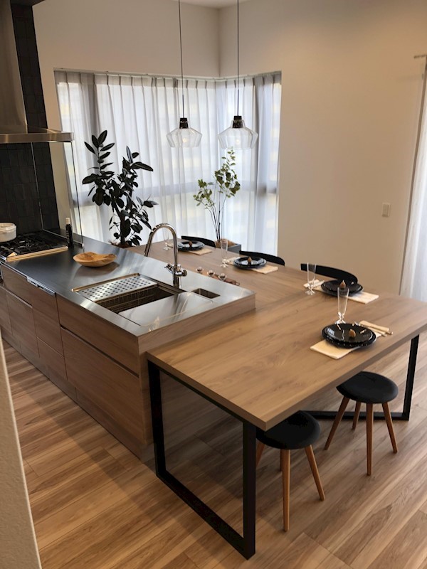 居室・リビング　※現況優先