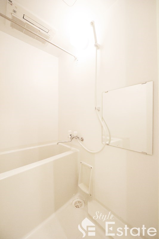 バス・シャワールーム　バスルーム・浴室乾燥機付き