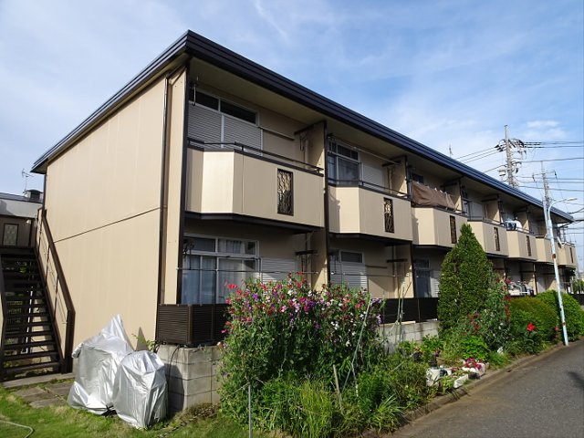 建物外観　落ち着いた雰囲気の外観です