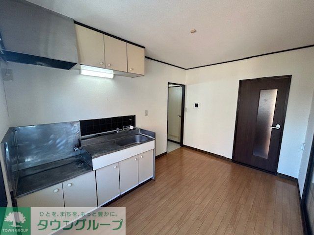 居室・リビング　キッチン