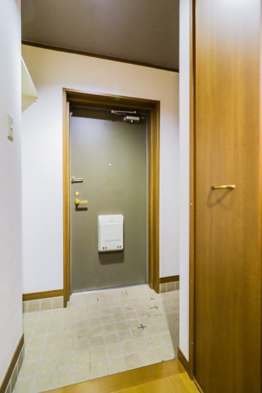 玄関　図面と現状に相違がある場合には現状を優先