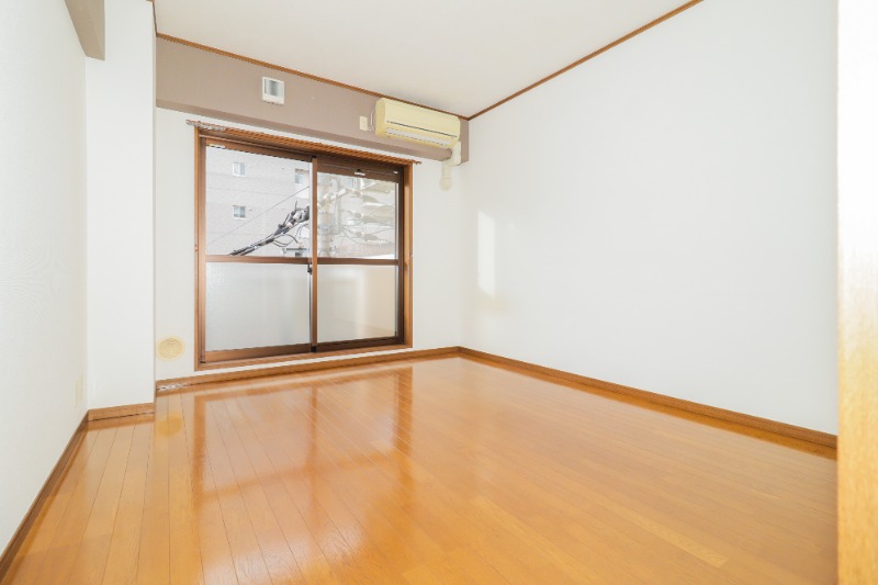 居室・リビング　図面と現状に相違がある場合には現状を優先