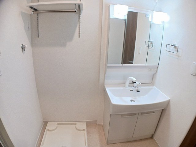 洗面設備　脱衣スペースもあります