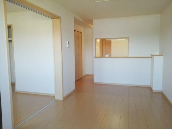 居室・リビング　広々リビング！