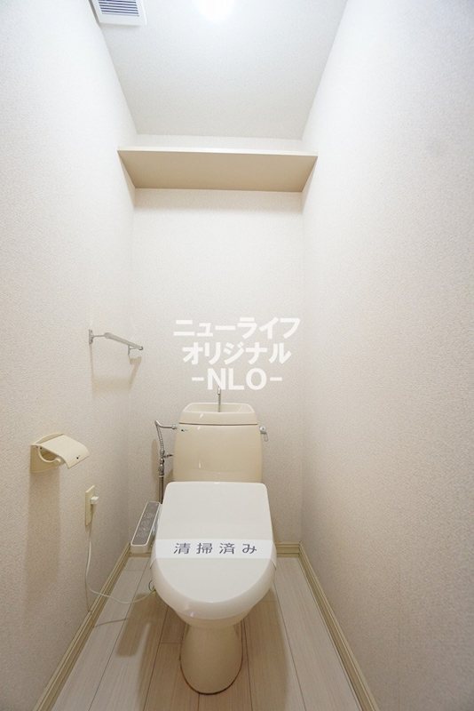 トイレ　洗浄力と快適さを兼ね備えた温水洗浄便座付き☆