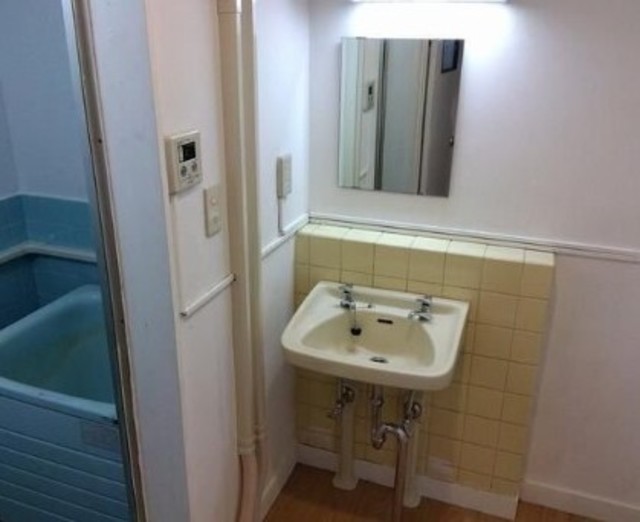 洗面設備　他部屋参考。