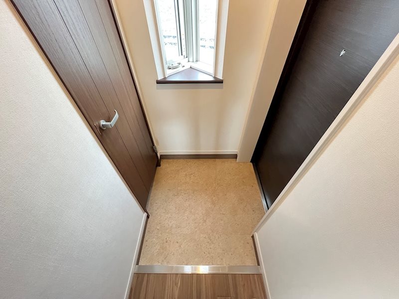 玄関　別号室イメージ