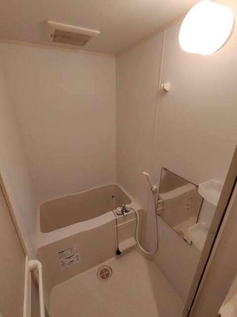 バス・シャワールーム　※別部屋参考写真