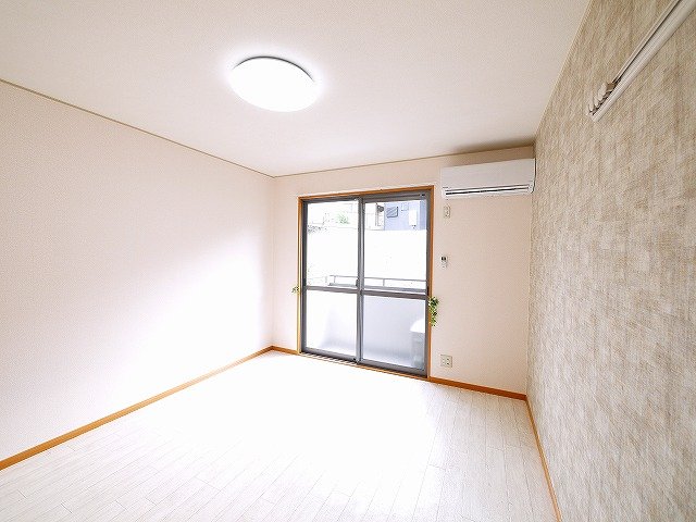 その他部屋・スペース　使い勝手のいい寝室です