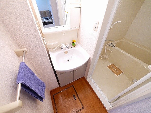 洗面設備　使いやすい洗面所です