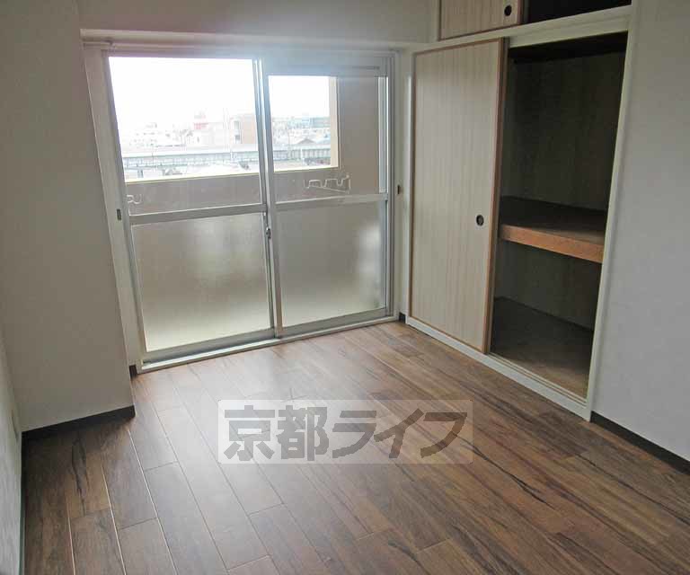 居室・リビング　広い居室