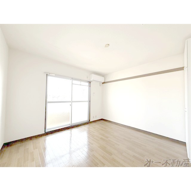 建物外観　洋室