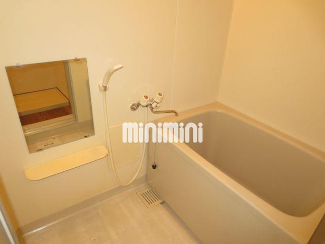 バス・シャワールーム　ミラー付バスルーム