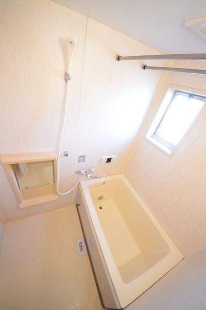 バス・シャワールーム　☆あかるくて癒される浴室☆