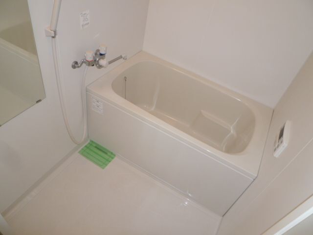 バス・シャワールーム　バスルーム