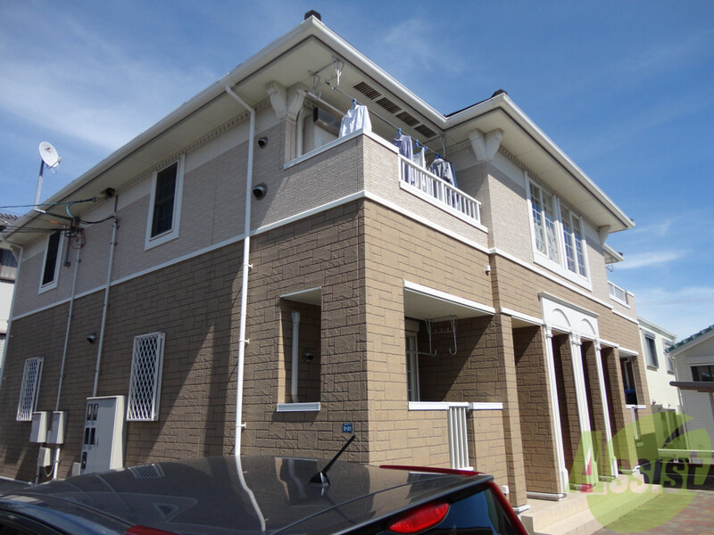 建物外観　オシャレな外観。この周辺では飛びぬけて目立っています。