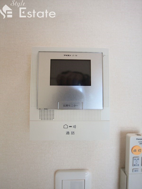 セキュリティ　モニター付きインターホン