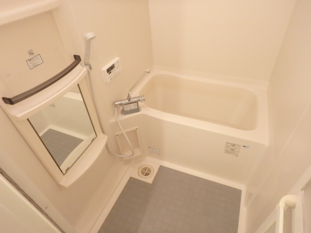 バス・シャワールーム　図面と現状に相違がある場合には現状を優先