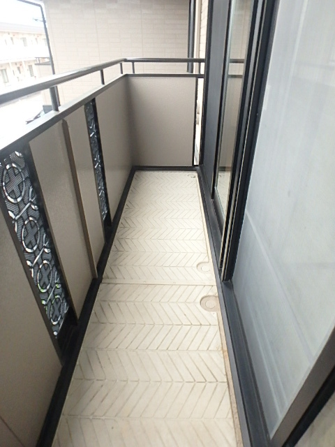 バルコニー　図面と現状に相違がある場合には現状を優先