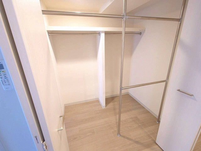 収納　ウォークインクローゼット