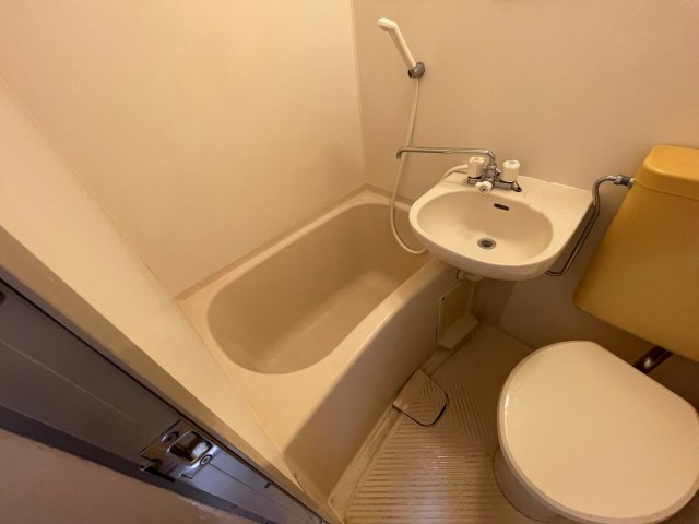 バス・シャワールーム　※別号室の参考写真です。
