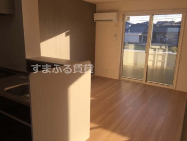 居室・リビング　同仕様　同施工会社　リビング