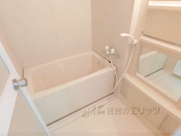 バス・シャワールーム　風呂