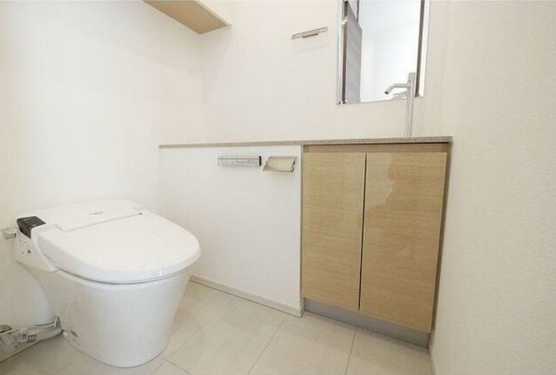 トイレ　トイレ