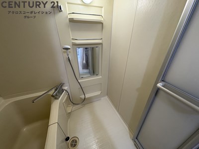 バス・シャワールーム　シンプルで機能的なユニットバスです！