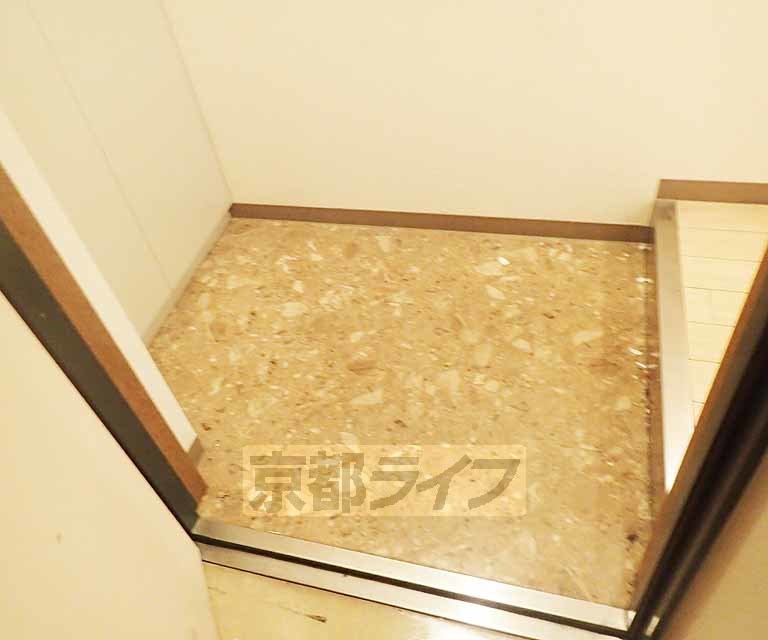 玄関　玄関部分です。