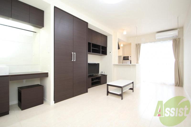 その他部屋・スペース　室内物干し金具が付いています。