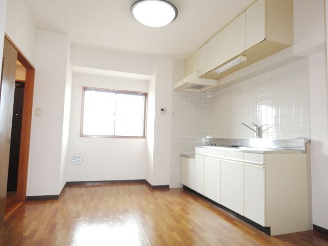 居室・リビング　★お部屋探しは株式会社タウンハウジング東京まで★