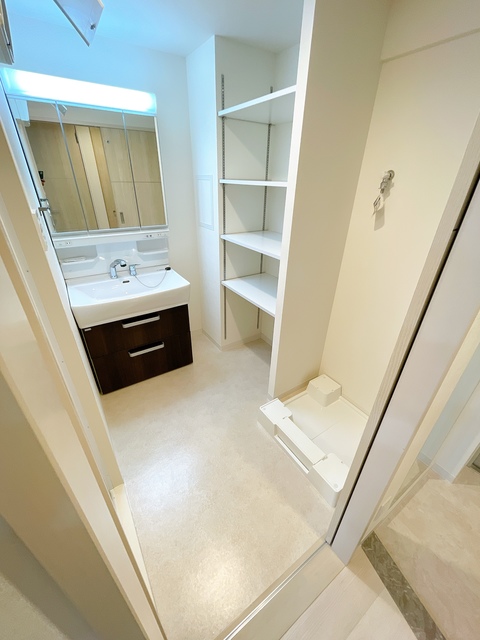 洗面設備　同仕様写真