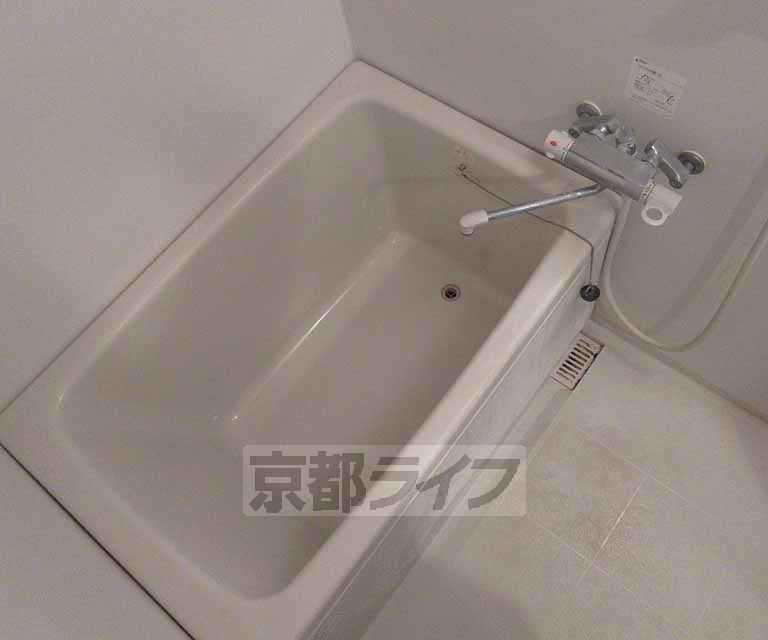 バス・シャワールーム　清潔感のあるバスルームです！