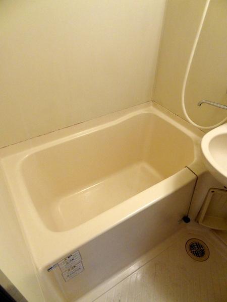 バス・シャワールーム　★ゆったりめのユニットバス★