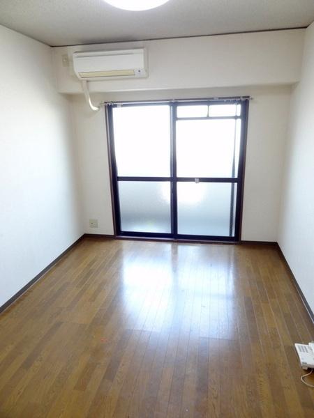 居室・リビング　★洋室6帖★