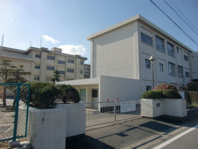 中学校　浜松市立北浜中学校（中学校）まで1036m