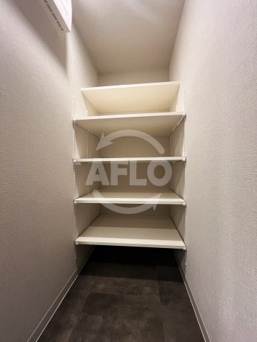 その他設備　コンフォリア・リヴ博労町一丁目Q　シューズボックス