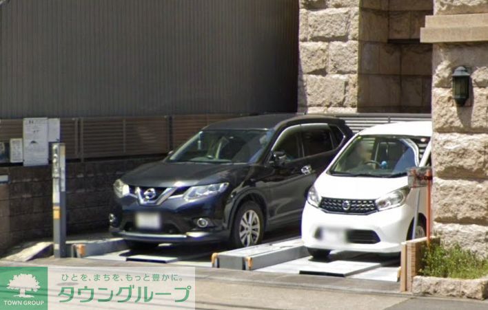 駐車場　駐車場