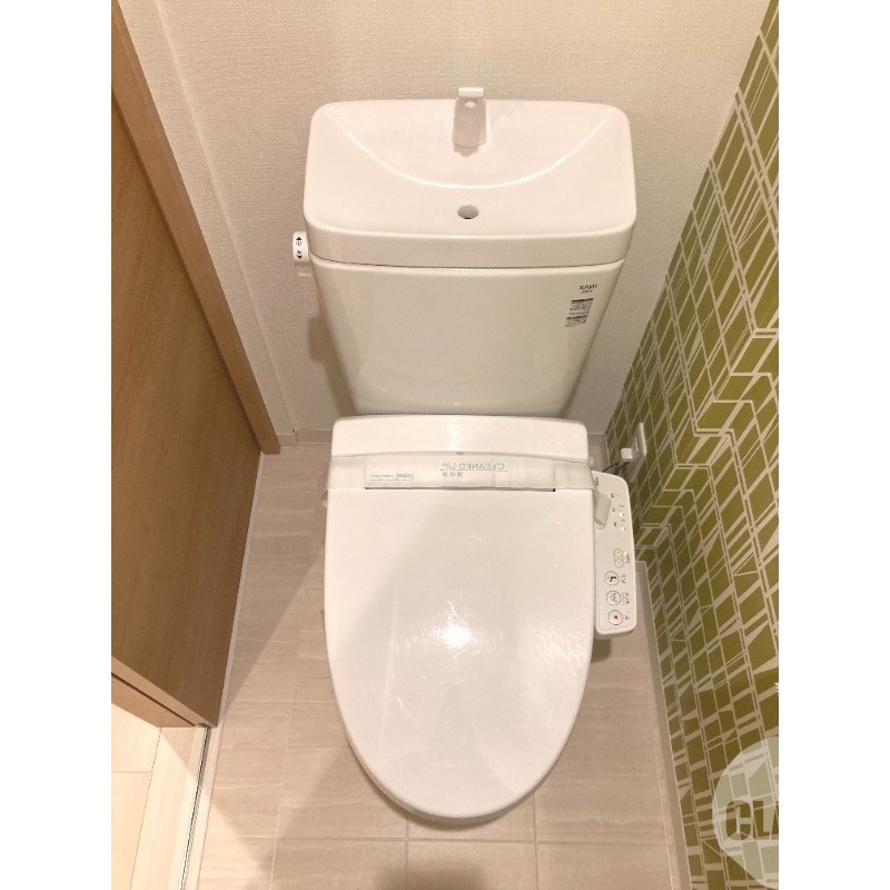 トイレ　ウォシュレット＆ウォームレット