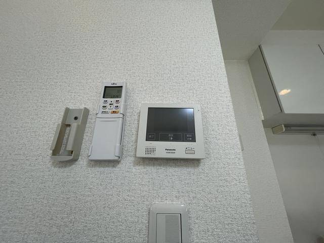 セキュリティ　モニター付きインターホンです。